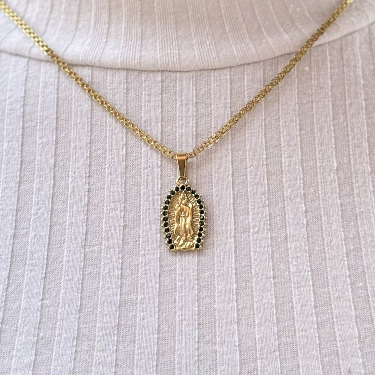 DIJE VIRGEN ESMERALDAS