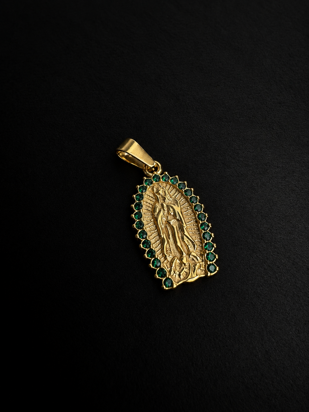COMBO CADENA CHINA Y DIJE VIRGEN ESMERALDAS